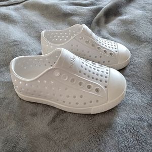 Natives Toddler size 5